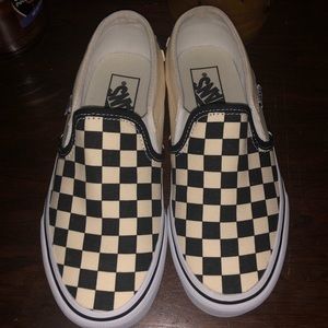 Women’s new vans slip on